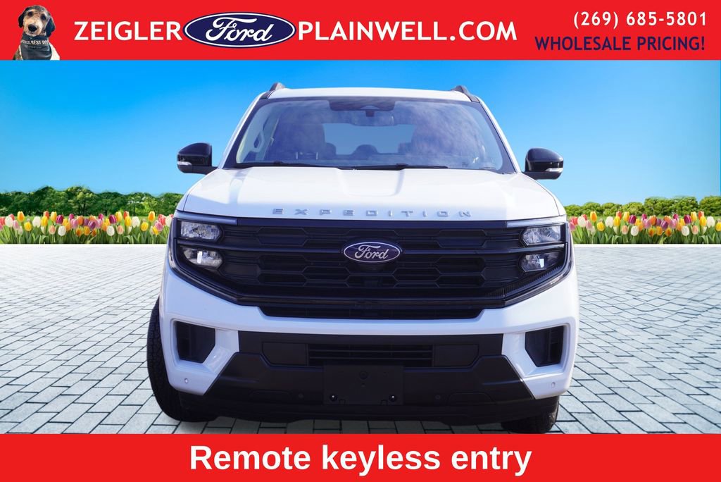 Used 2025 Ford Expedition Active image 8