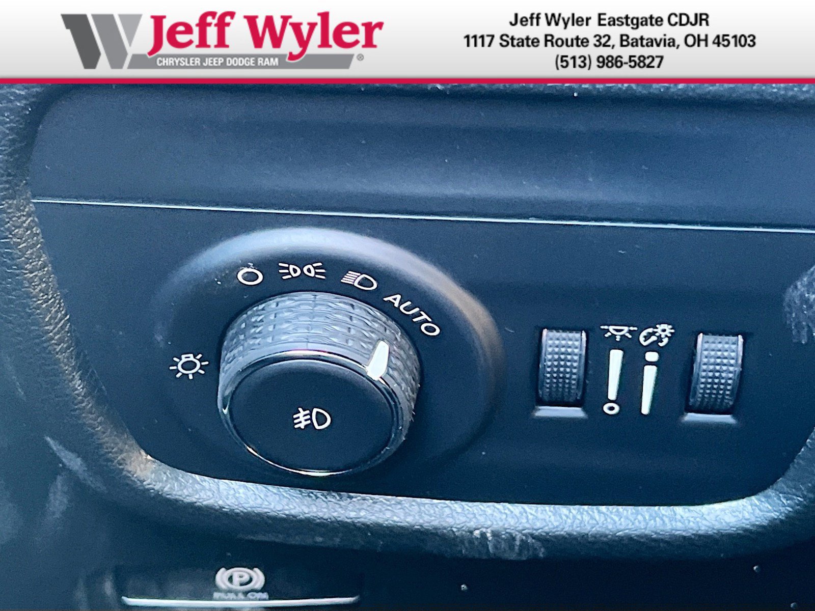 New 2026 Jeep Grand Cherokee Limited w/ Limited Altitude Package AWD/4WD image 14