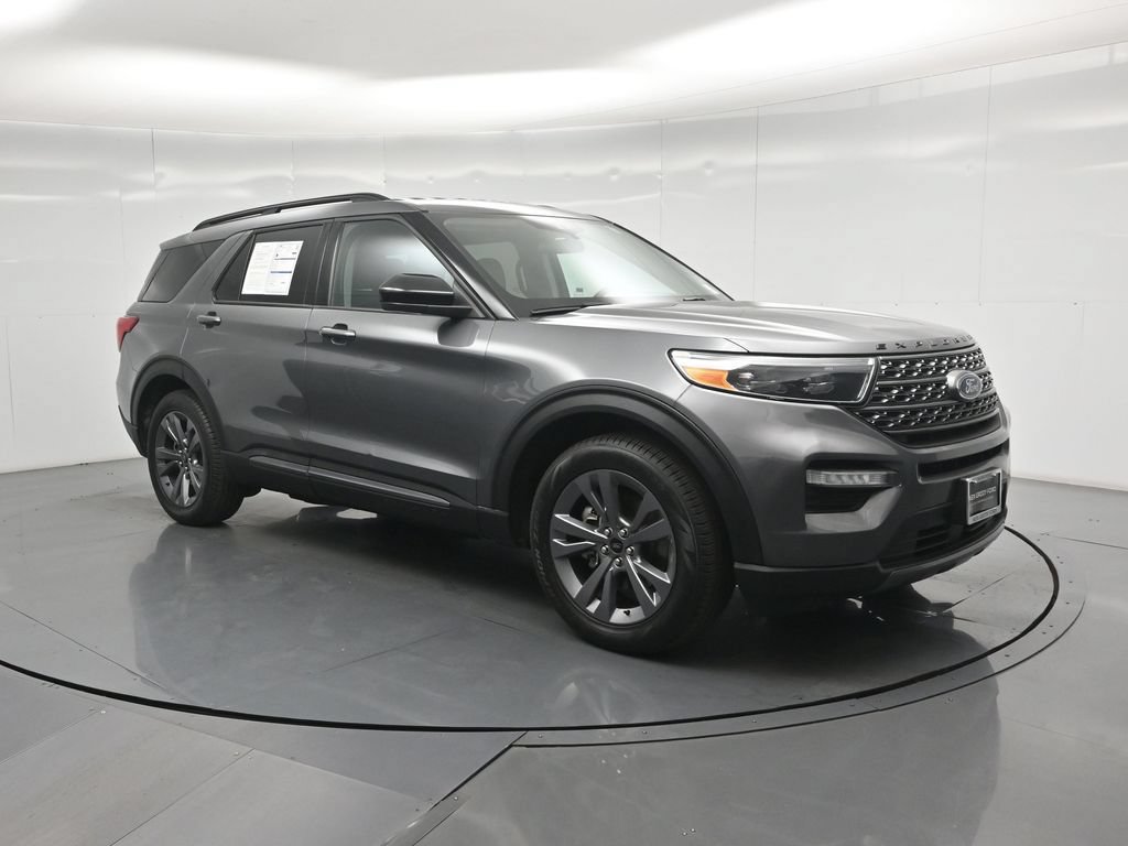 Certified 2023 Ford Explorer XLT w/ Equipment Group 202A RWD image 47