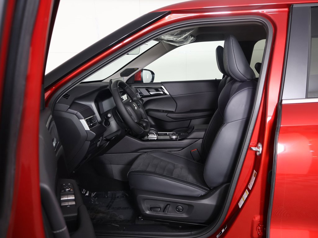 New 2026 Mitsubishi Outlander SE image 34