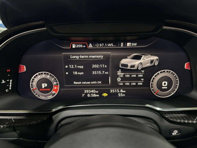 Used 2017 Audi R8 V10 w/ Carbon Exterior Package image 27