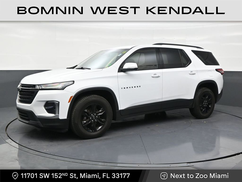 Used 2022 Chevrolet Traverse LT image 1