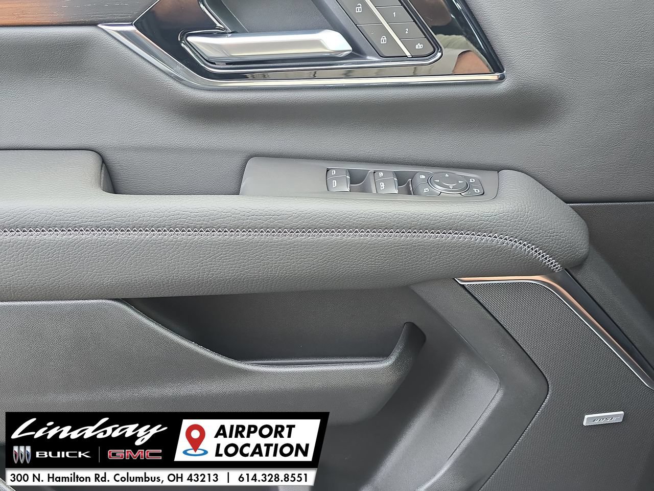 New 2026 GMC Yukon Denali w/ Sun & Power Step Package AWD/4WD image 24