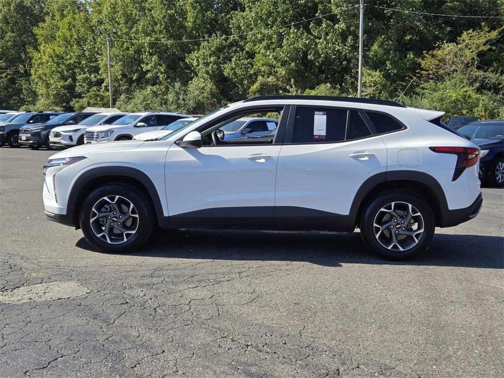 Used 2024 Chevrolet Trax LT image 6