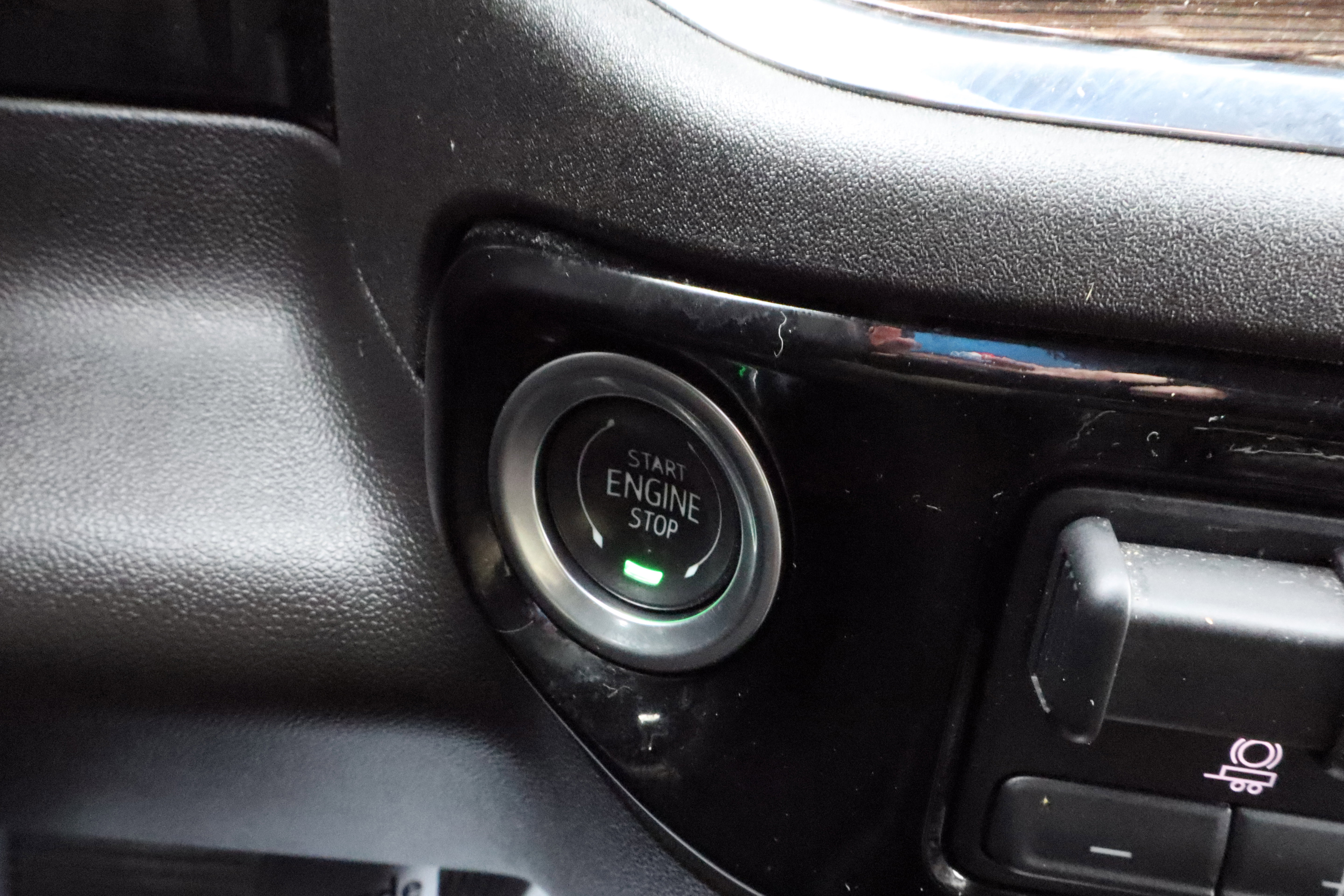 Certified 2024 Chevrolet Silverado 1500 LT Trail Boss w/ Convenience Package II image 20