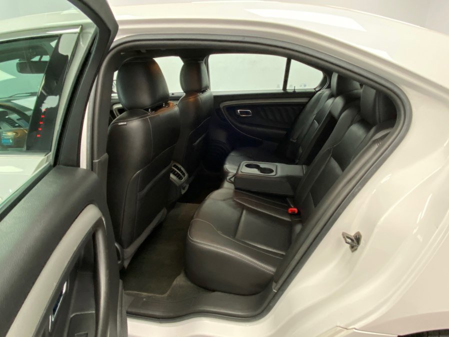 Used 2015 Ford Taurus SEL w/ Equipment Group 201A FWD image 37