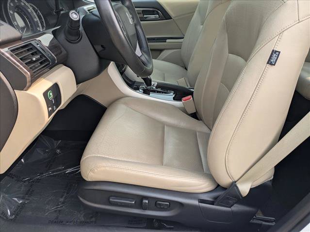 Used 2016 Honda Accord Touring image 17