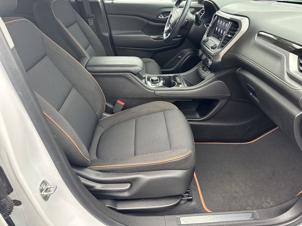 Used 2023 GMC Acadia AT4 image 13