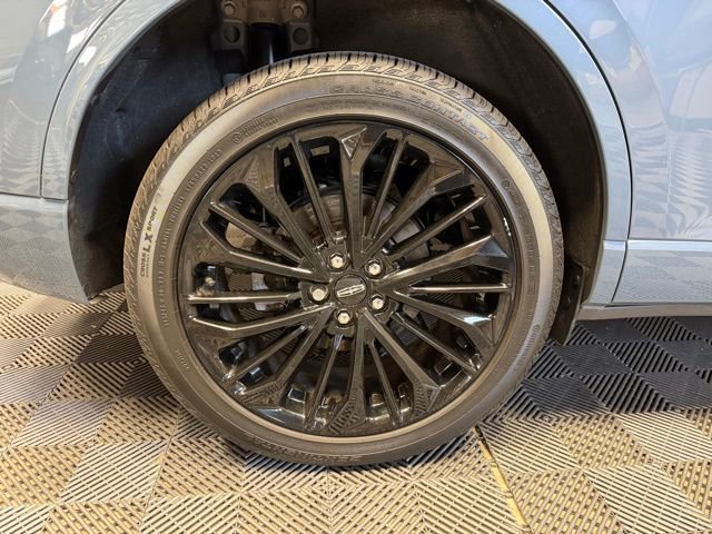 Used 2024 Lincoln Corsair Premiere w/ Equipment Group 101A image 38