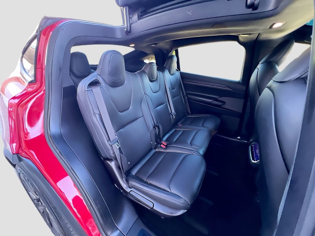 Used 2023 Tesla Model X image 28