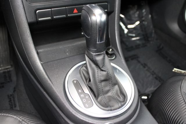 Used 2012 Volkswagen Beetle 2.5 FWD image 12