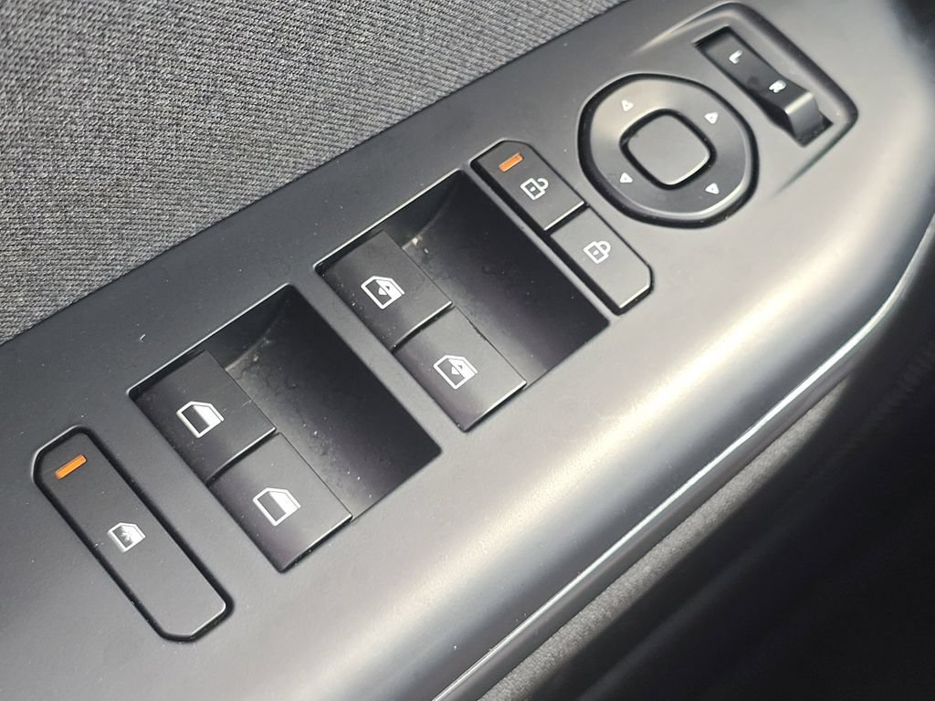Used 2025 Kia K4 EX FWD image 25