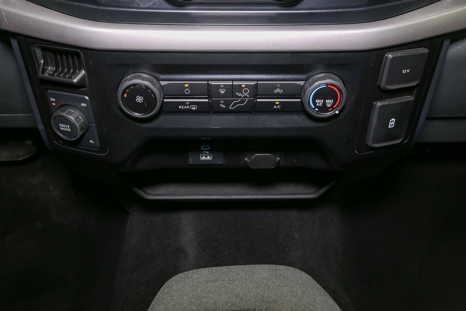 Used 2023 Ford F150 XLT AWD/4WD image 32
