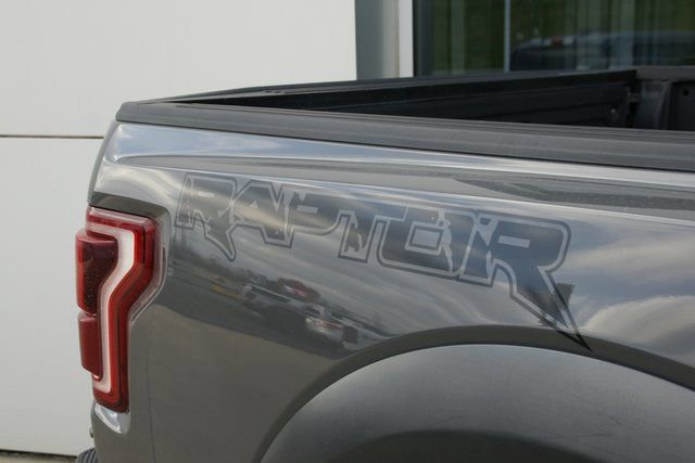 Used 2018 Ford F150 Raptor w/ Equipment Group 801A Mid image 10