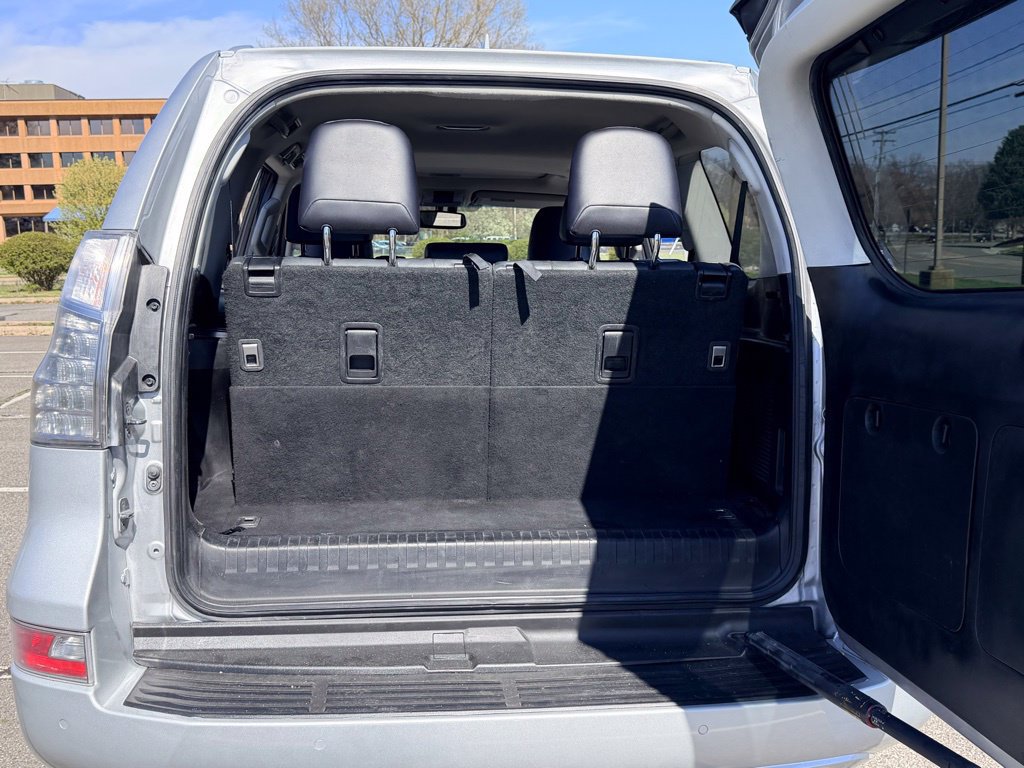 Used 2018 Lexus GX 460 Premium w/ Premium Package AWD/4WD image 38
