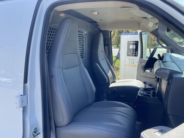 New 2026 Chevrolet Express 2500 w/ Driver Convenience Package RWD image 27