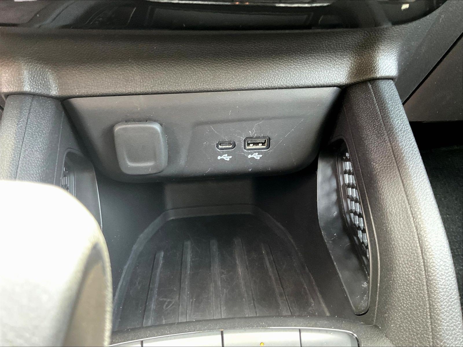 Used 2025 Chevrolet TrailBlazer LT FWD image 17