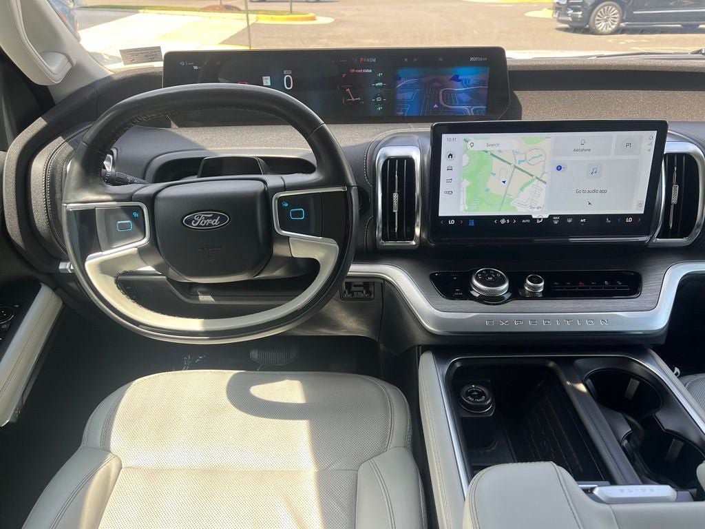 Certified 2025 Ford Expedition Platinum AWD/4WD image 17