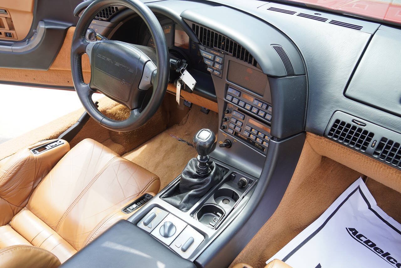 Used 1990 Chevrolet Corvette ZR-1 RWD image 21
