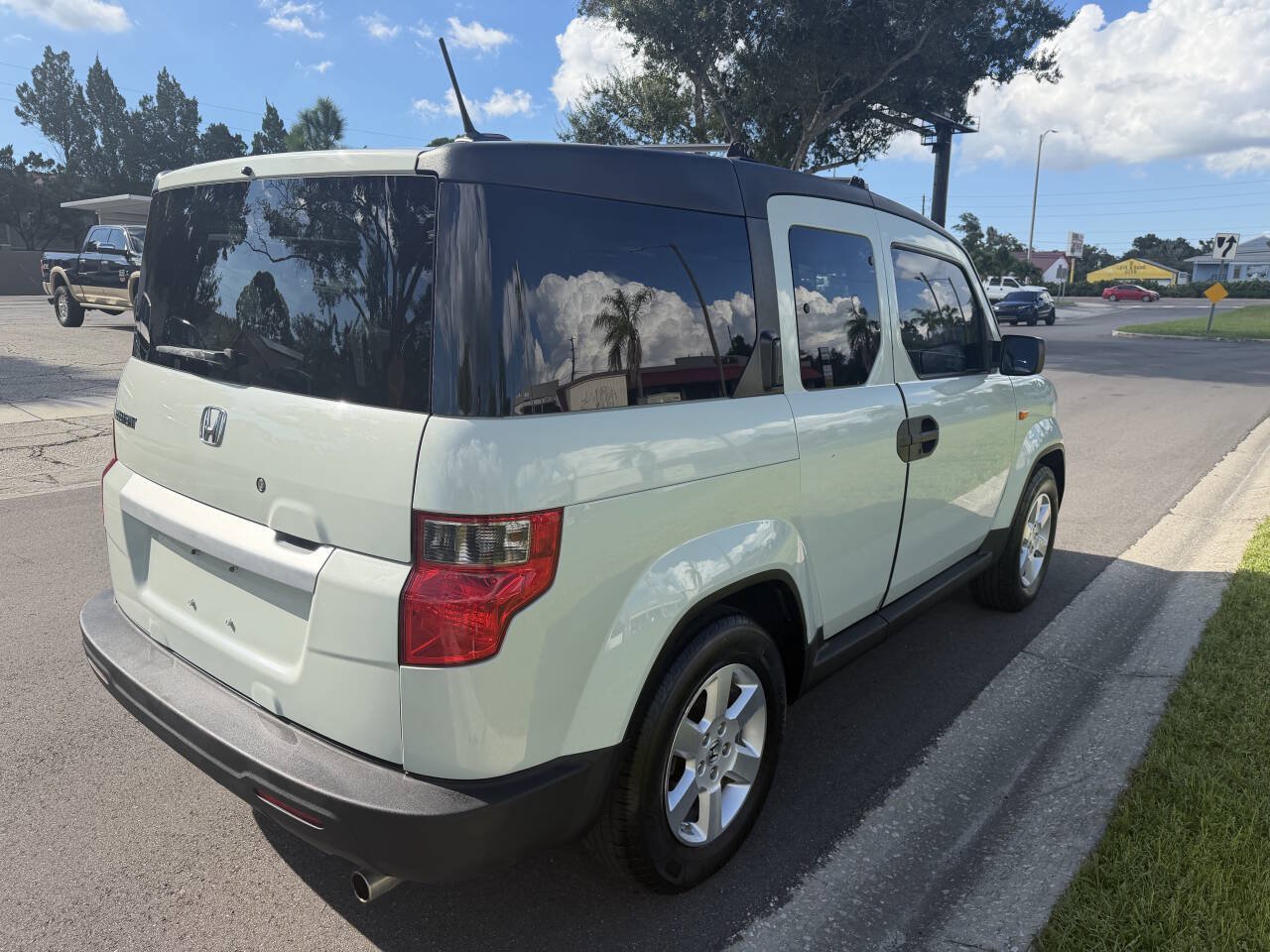 Used 2010 Honda Element EX image 5