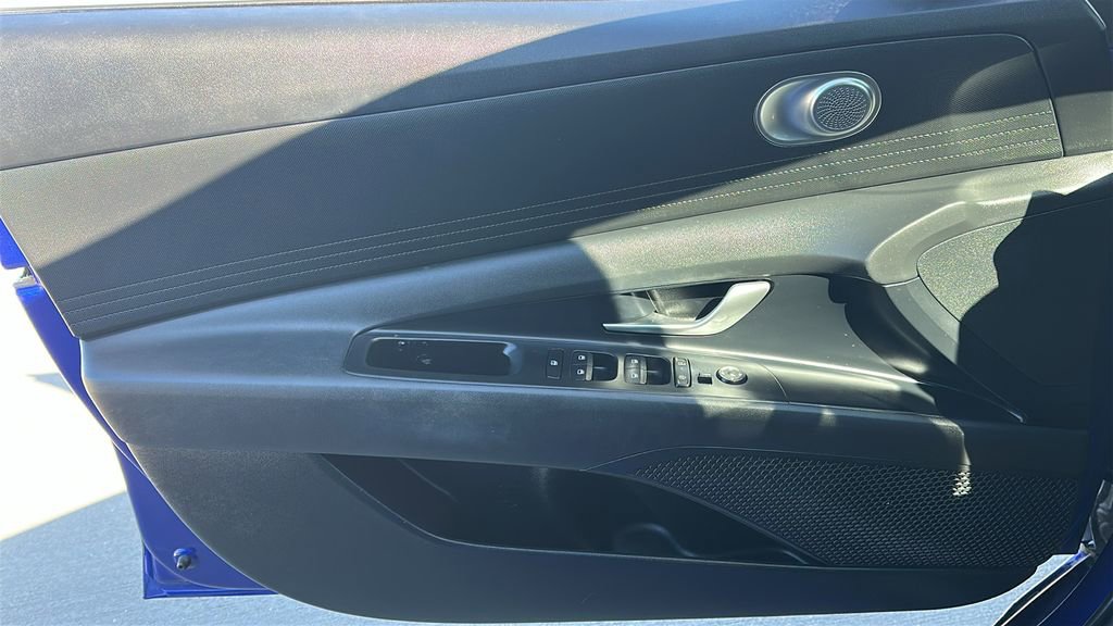 Certified 2024 Hyundai Elantra SEL image 19