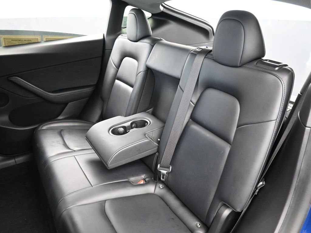 Used 2021 Tesla Model Y Long Range image 34