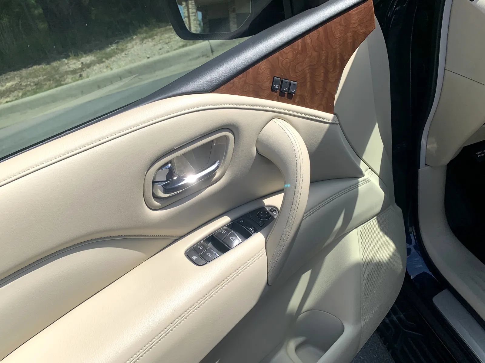 Used 2018 INFINITI QX80 2WD w/ Driver Assistance Package image 24