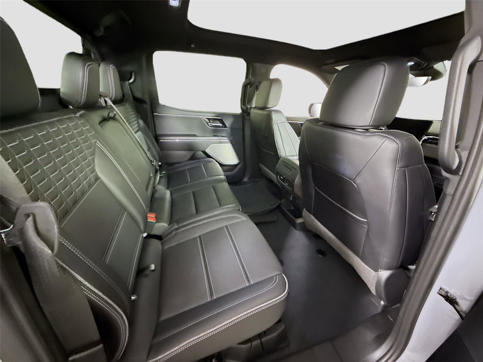 Used 2025 GMC Sierra EV Denali image 22