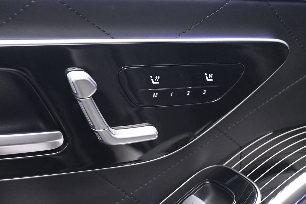 Used 2021 Mercedes-Benz S 580 4MATIC Sedan w/ AMG Line image 19