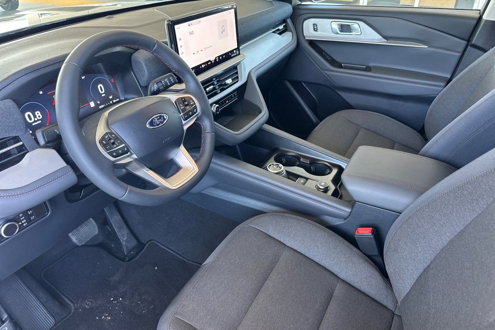 New 2026 Ford Explorer Active image 9