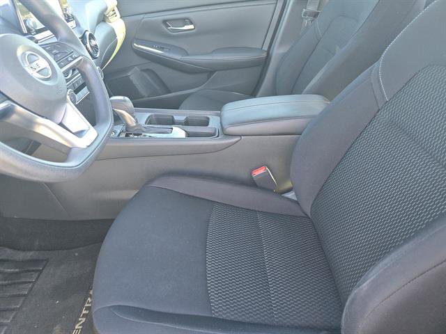 Used 2023 Nissan Sentra S image 9