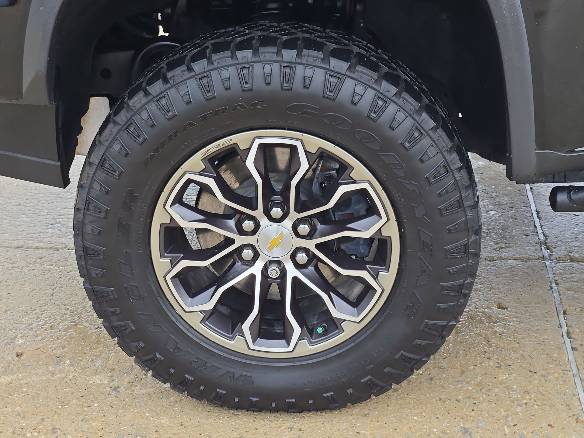 Used 2022 Chevrolet Colorado ZR2 AWD/4WD image 11