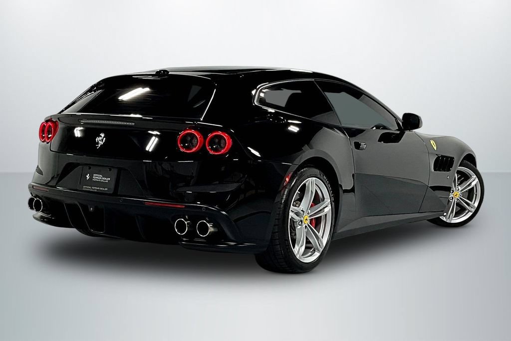 Used 2018 Ferrari GTC4Lusso AWD/4WD image 7