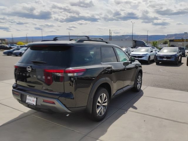 New 2026 Nissan Pathfinder SL AWD/4WD image 5