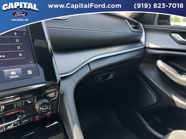 Used 2024 Jeep Grand Cherokee Altitude image 27