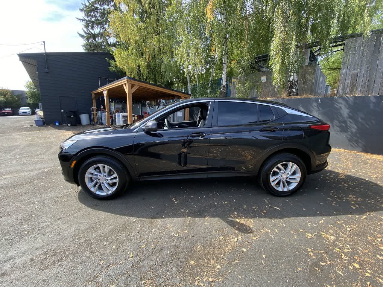 Used 2026 Buick Envista Preferred FWD image 3