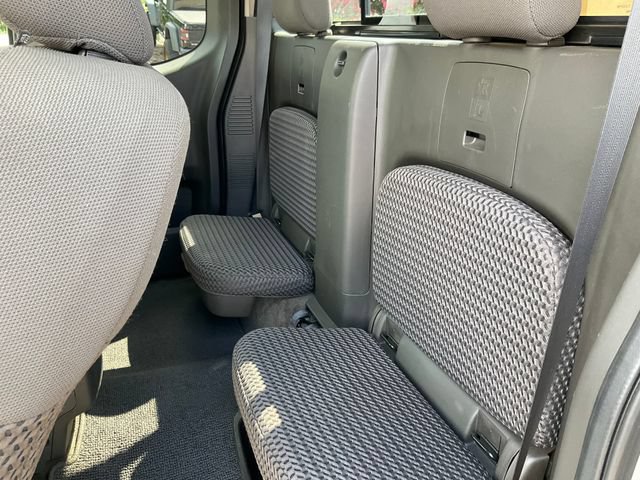 Used 2012 Nissan Frontier SV AWD/4WD image 13