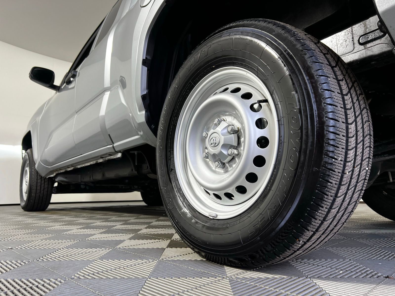 Certified 2025 Toyota Tacoma SR image 21