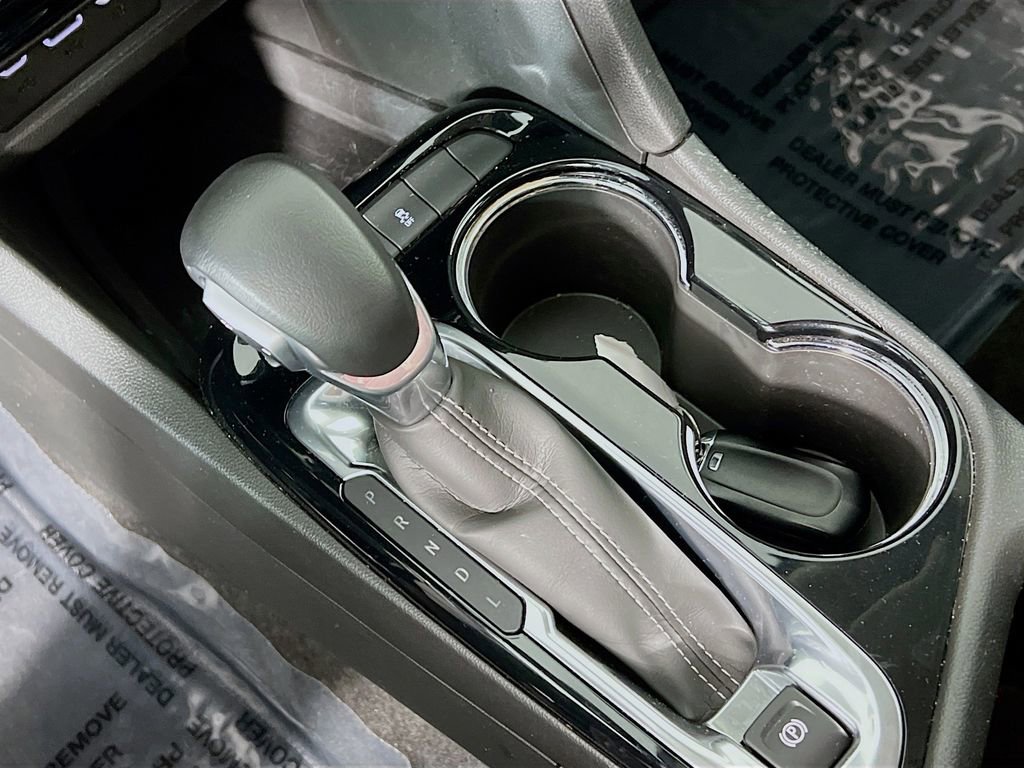 Used 2023 Buick Encore GX Select w/ Safety Package II image 16