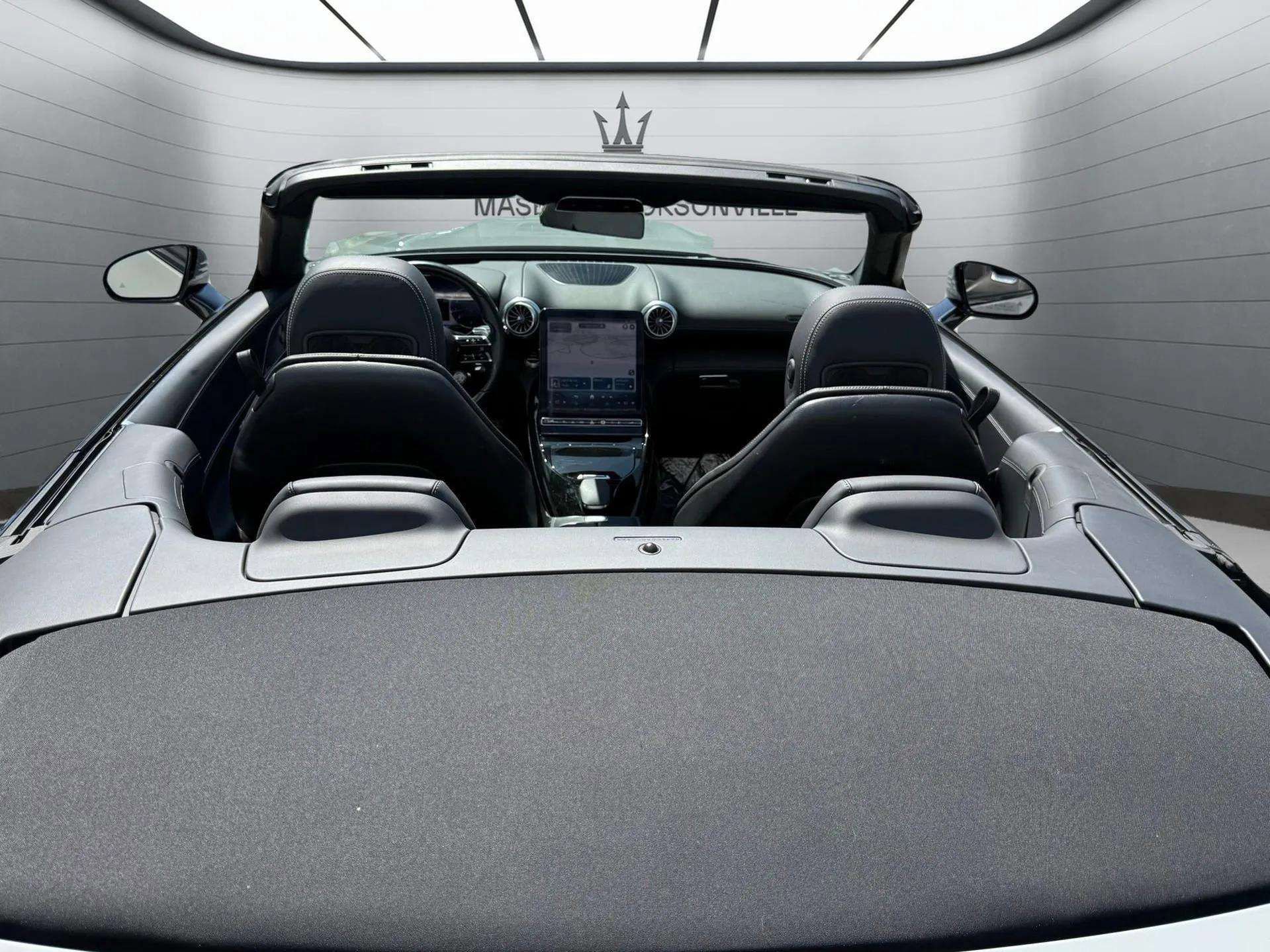 Used 2022 Mercedes-Benz SL 63 AMG 4MATIC image 41