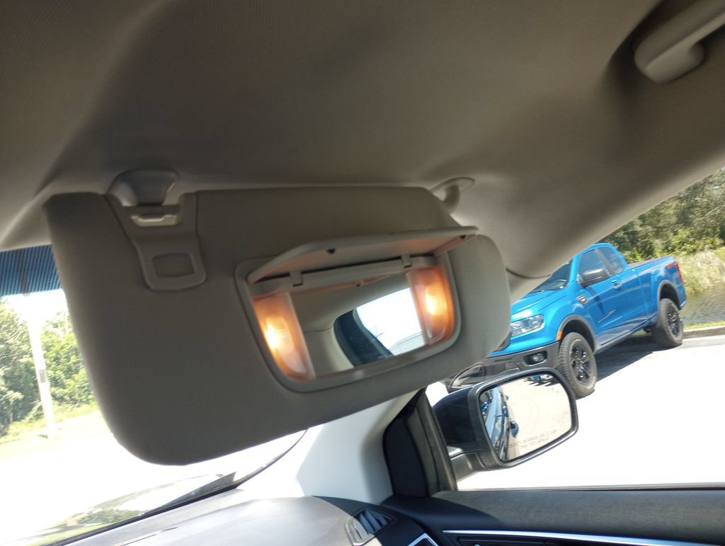 Used 2020 Ford Edge Titanium FWD image 31