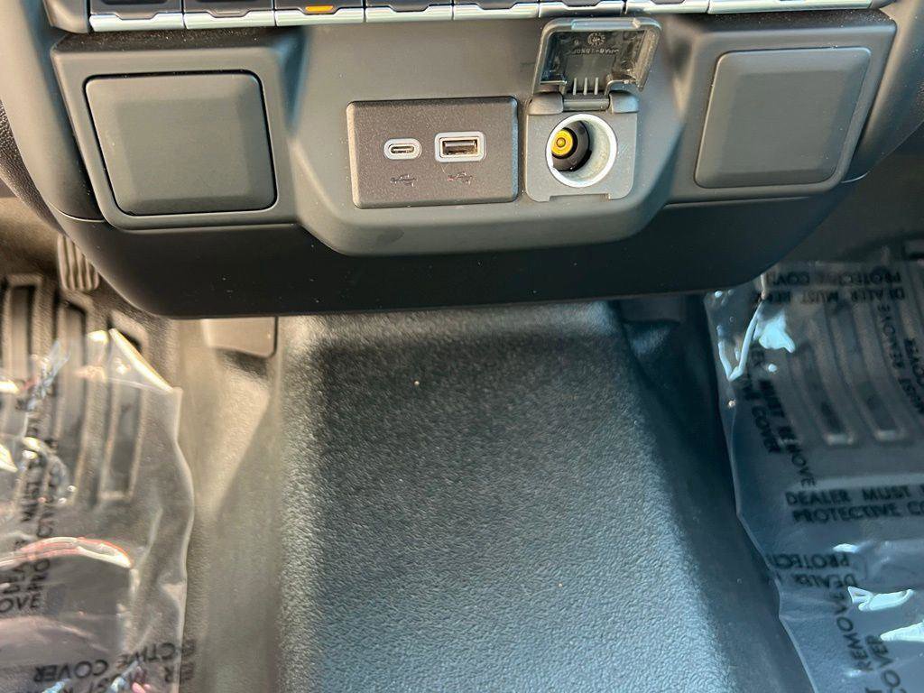 Used 2024 Chevrolet Silverado 1500 W/T w/ WT Fleet Convenience Package image 31