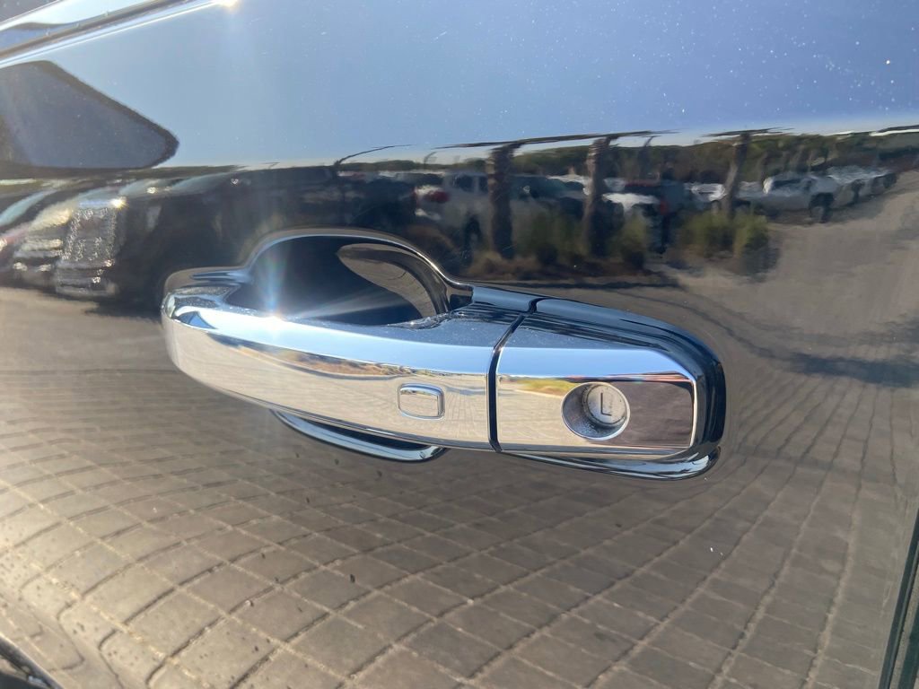 Used 2024 Chevrolet Silverado 1500 LTZ w/ Technology Package image 9