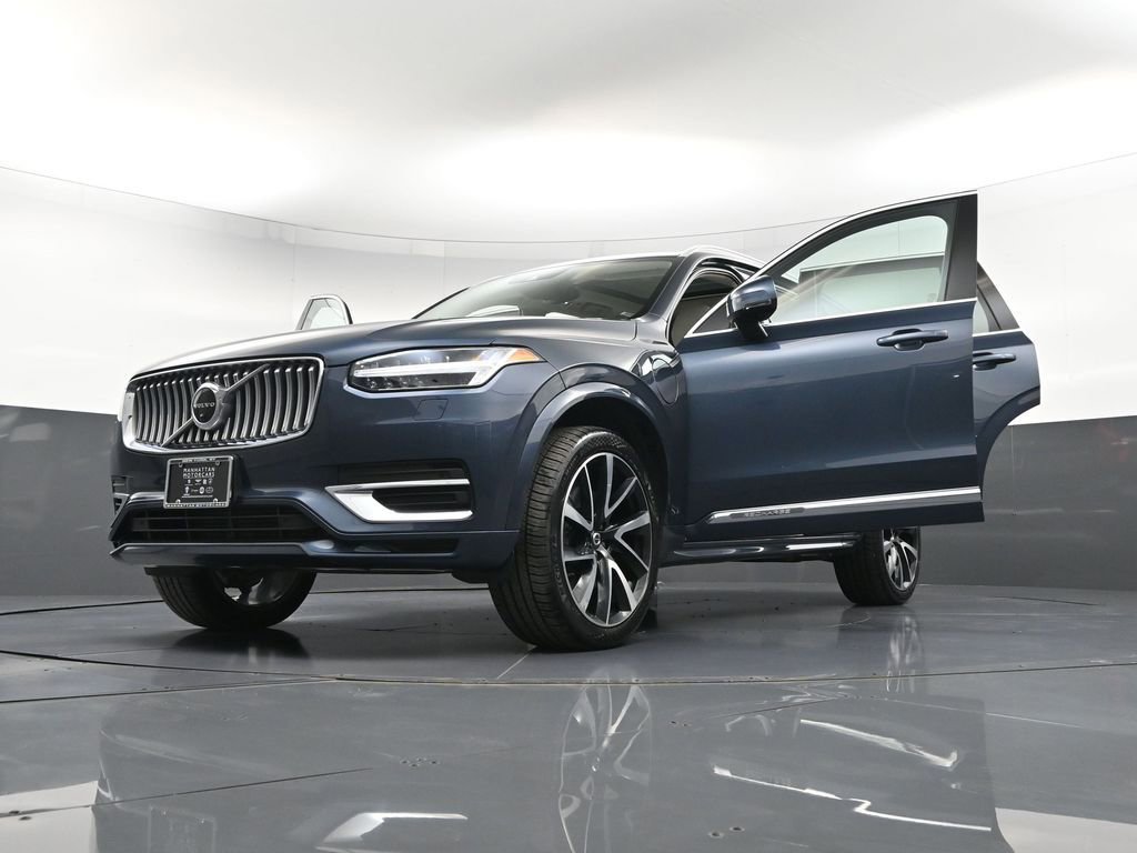 Used 2022 Volvo XC90 T8 Inscription Expression w/ Advanced Package AWD/4WD image 42