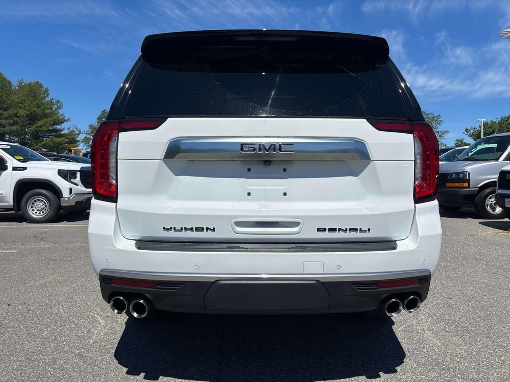 Used 2022 GMC Yukon Denali AWD/4WD image 4