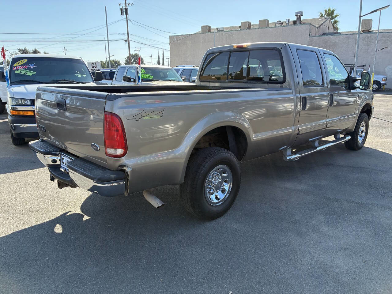 Used 2002 Ford F250 XLT AWD/4WD image 2
