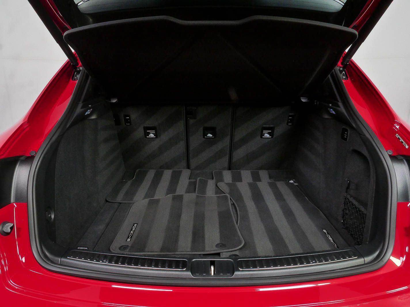 Used 2022 Porsche Macan S AWD/4WD image 29