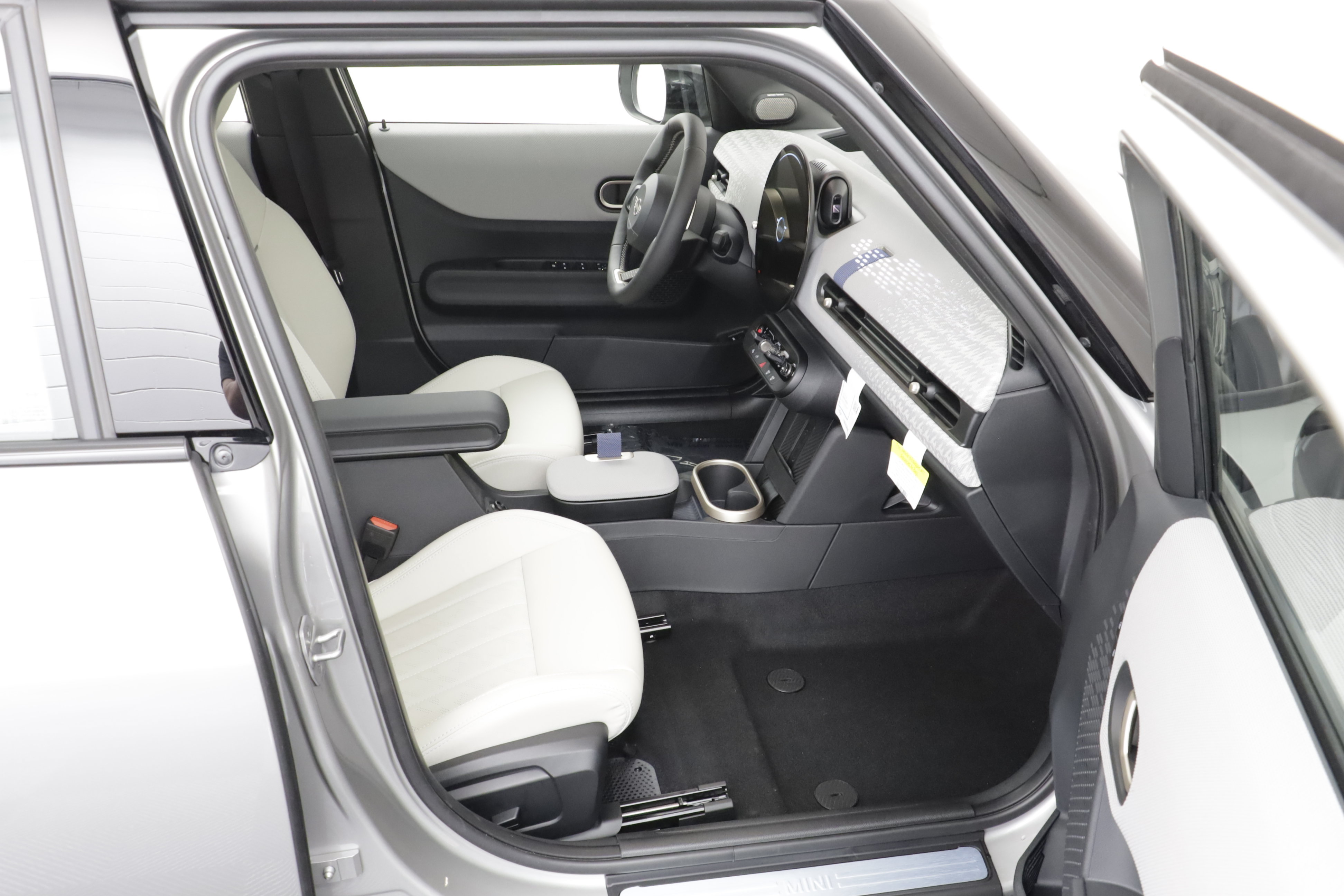 New 2027 MINI Cooper 4-Door Hardtop FWD image 26