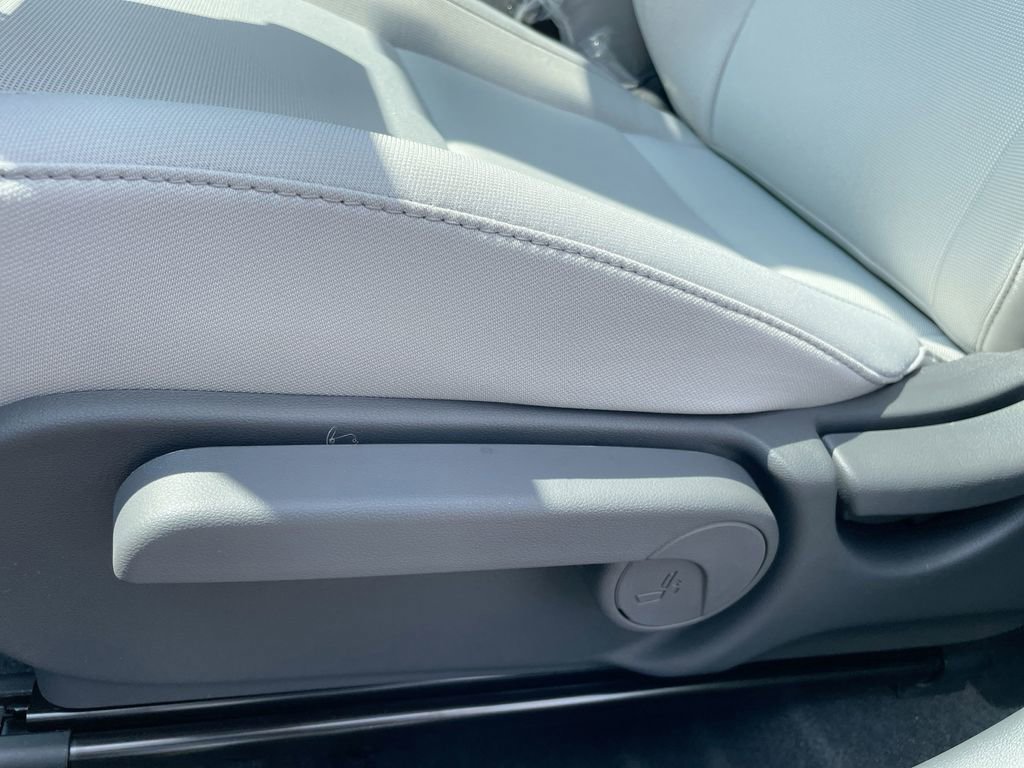 Certified 2026 Hyundai Kona SE AWD/4WD image 39