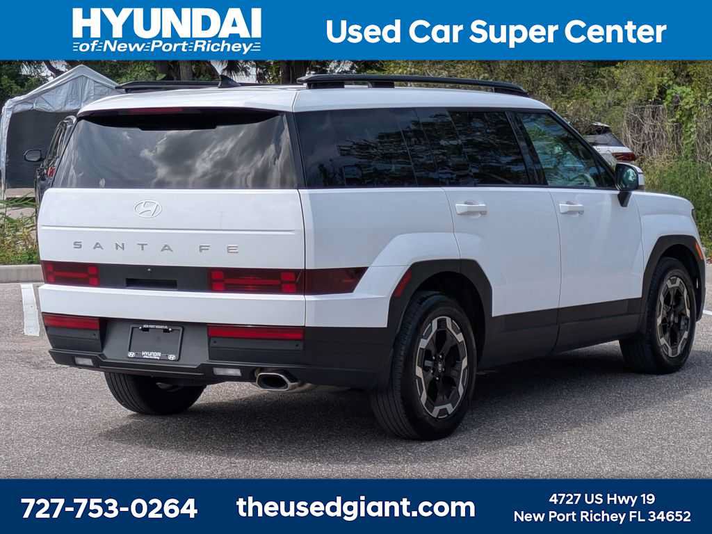Used 2024 Hyundai Santa Fe SEL FWD image 5